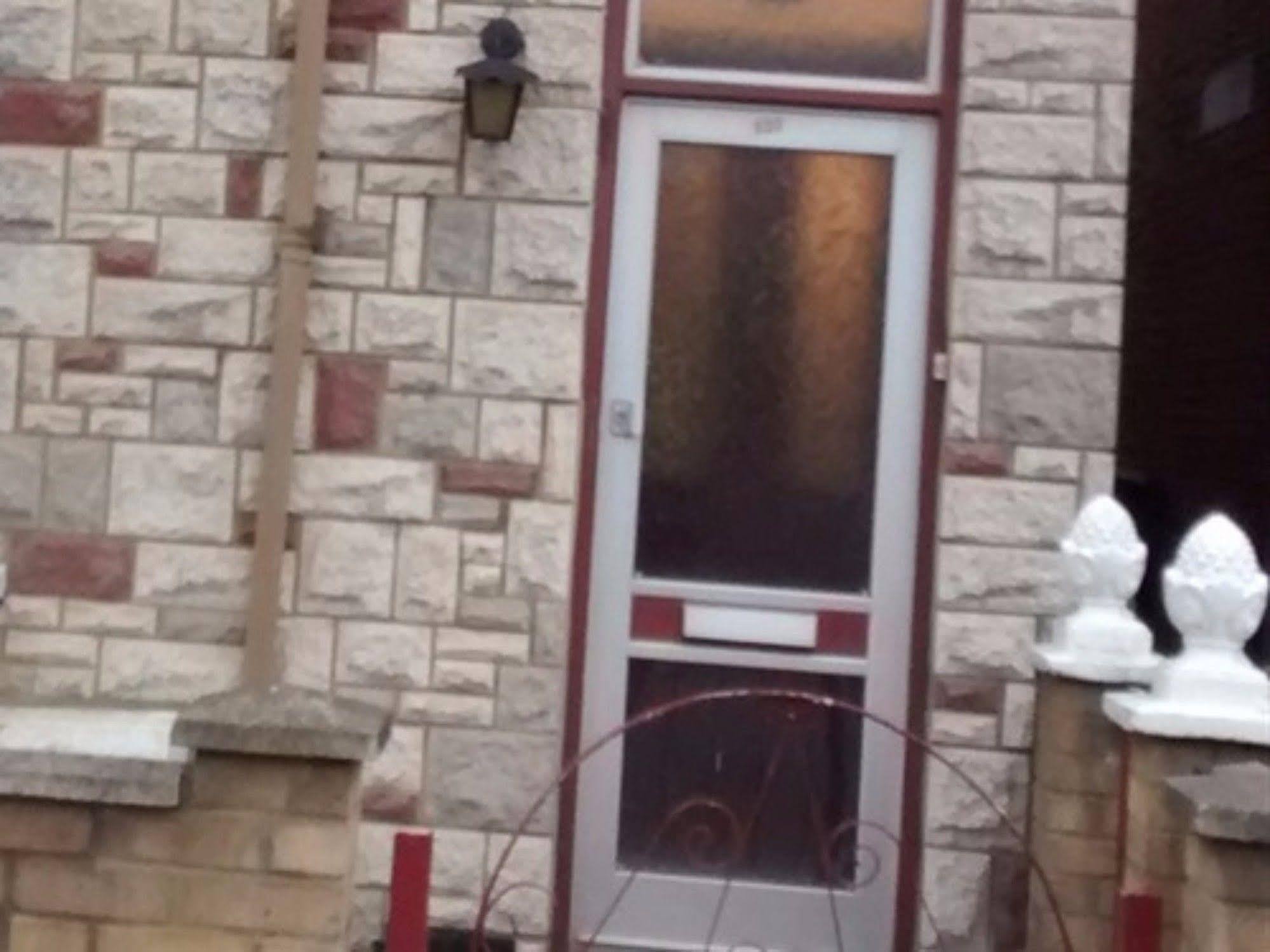 לונדון Acton Lodge Guest House מראה חיצוני תמונה